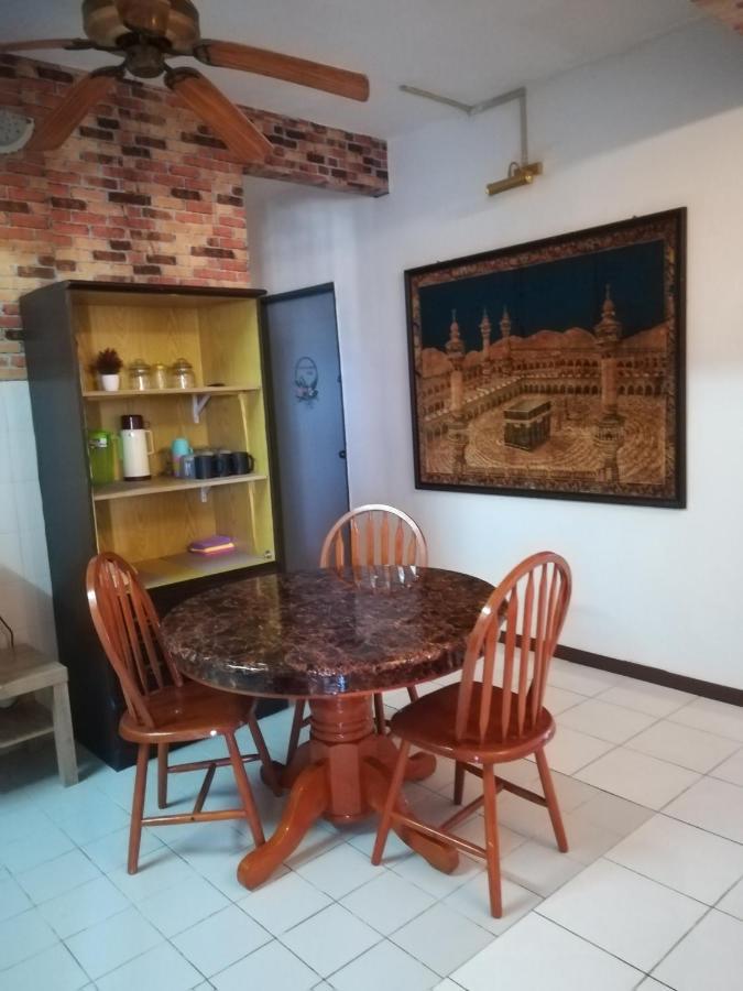 Hagia Medina Muslims Guesthouse Porto Dickson Exterior foto